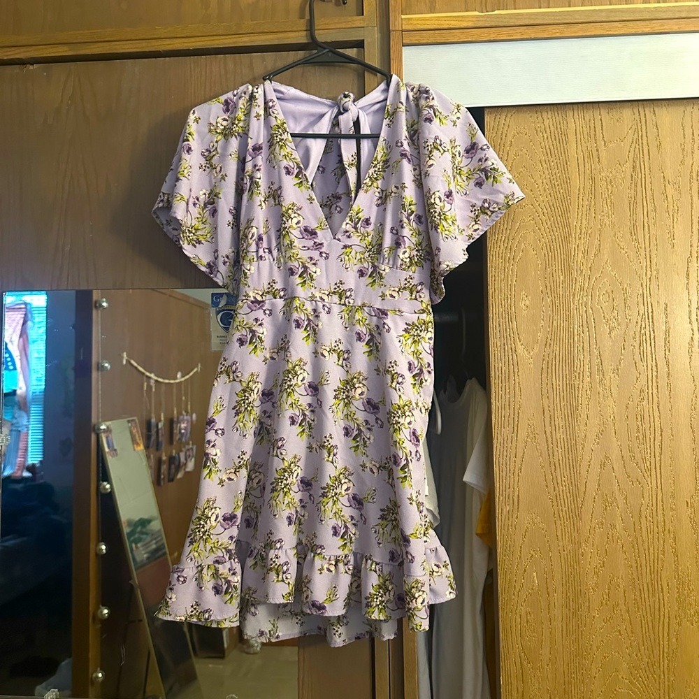 Floral Dress. Worn only once for pictures. Size Small.
